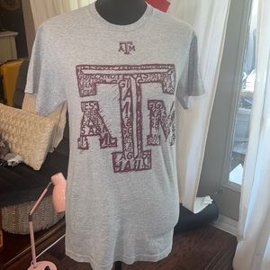 Texas A&M University aTm Aggies college sports grey maroon shortsleeve t-shirt S